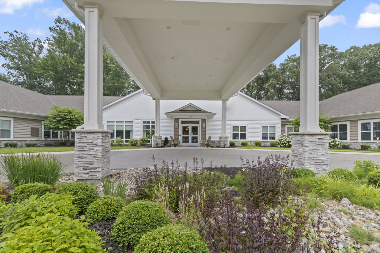 lakeshore woods apartments